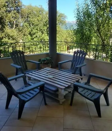 Villa Maison Entre Les Montagnes A *