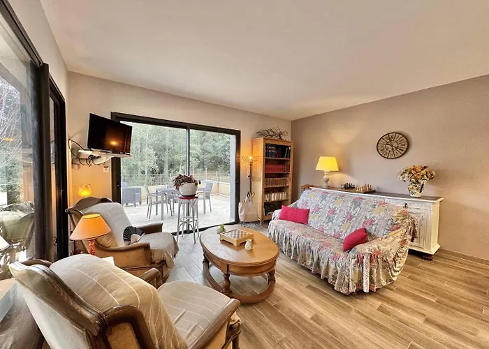 Maison Entre Les Montagnes A *